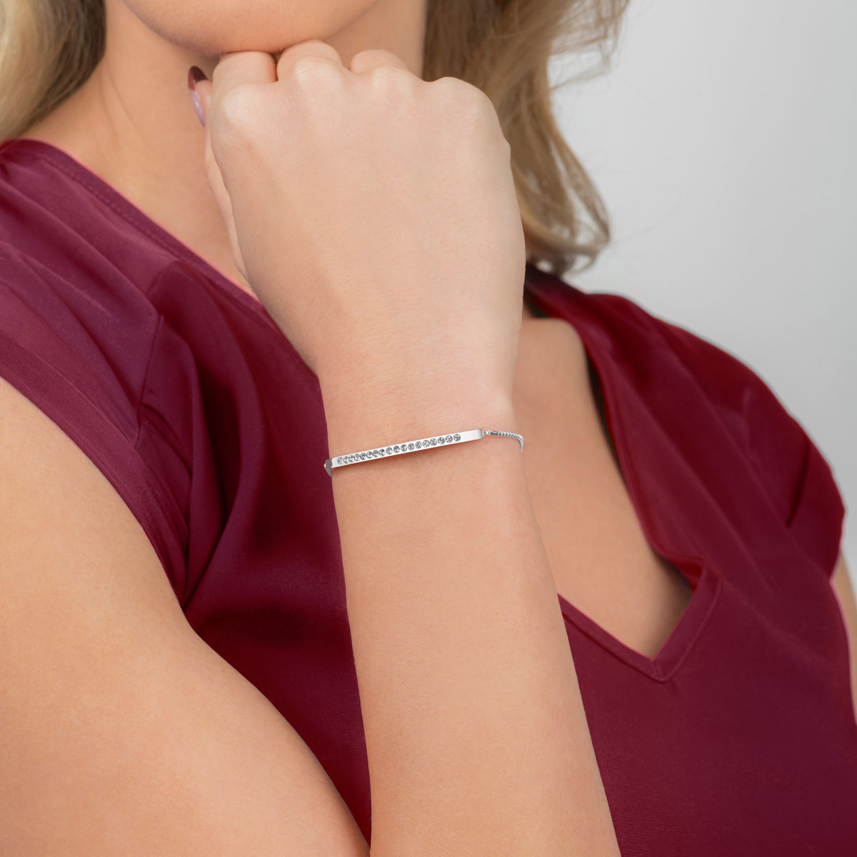 Woman wearing an Arvo Clear Gem Bracelet - Stainless